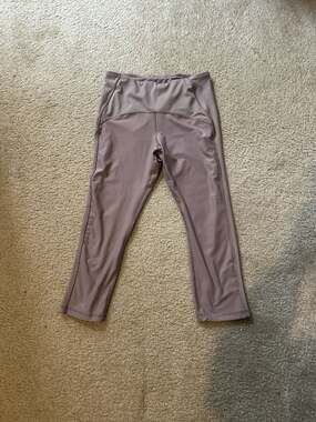 RBX Active Mauve High Waisted Capri Leggings Size Large